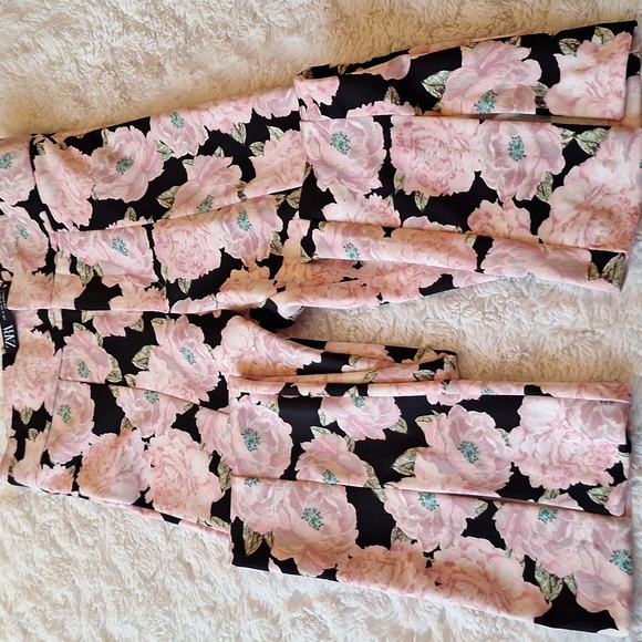 Zara Pants - Zara Foral Pants Size XS